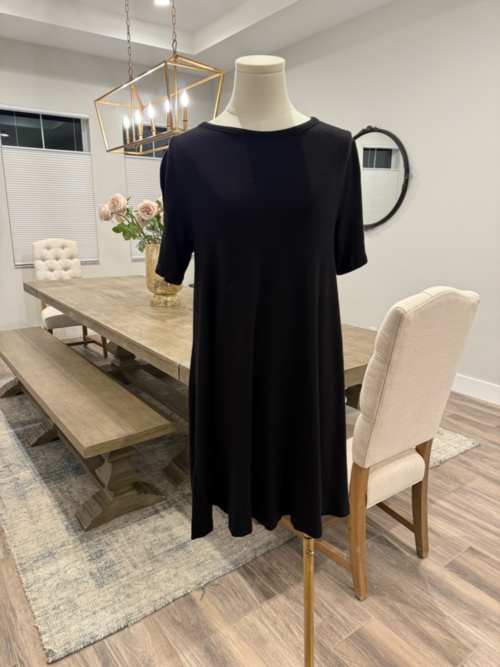 Lou & Grey Black Short-Sleeve Mini Dress (comfy and like new!)